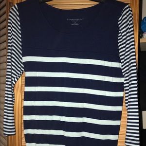 3/4 sleeve maternity shirt